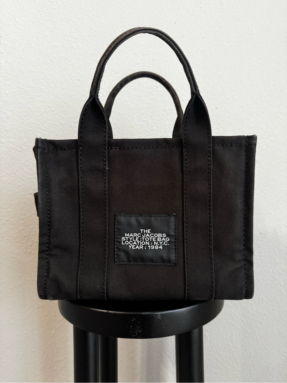 Marc Jacobs “The Tote Bag” Black Small Canvas - Picture 3 of 9